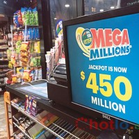 Thanh niên mỹ trúng xổ số độc đắc khổng lồ